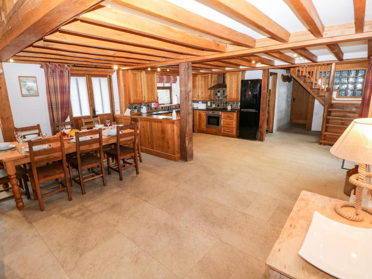 2 Fenton Home Farm Haverfordwest Εξωτερικό φωτογραφία